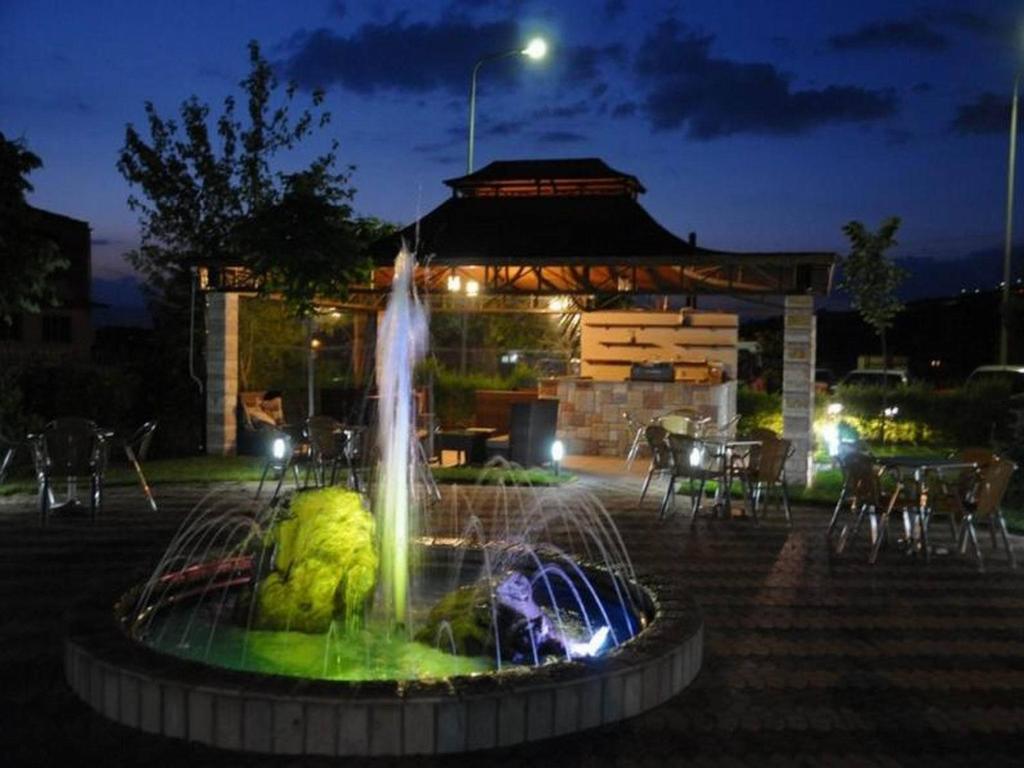 Hotel George Korce Exterior foto